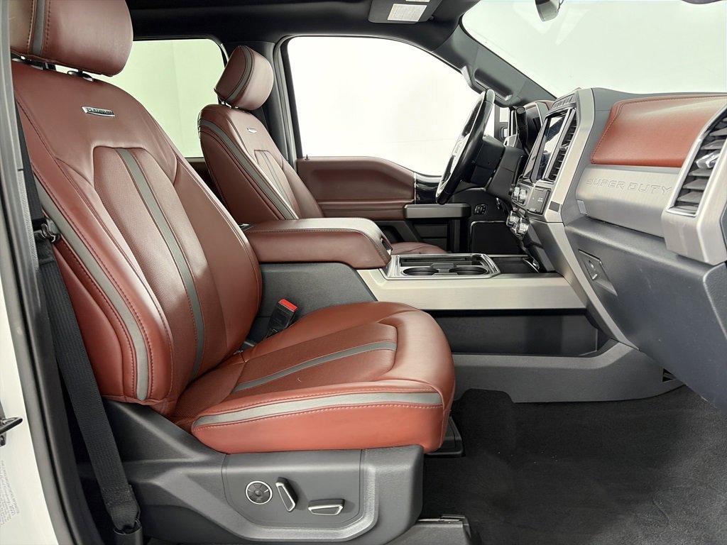 Certified 2022 Ford F350 Platinum image 32