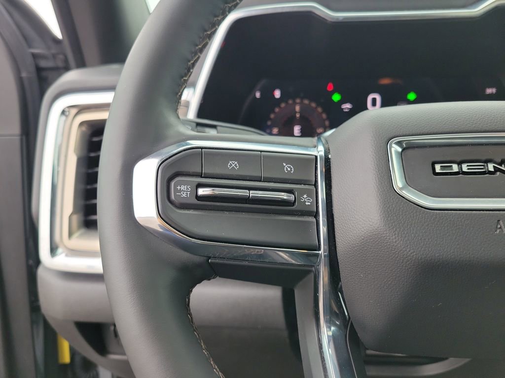 Used 2024 GMC Canyon Denali image 23