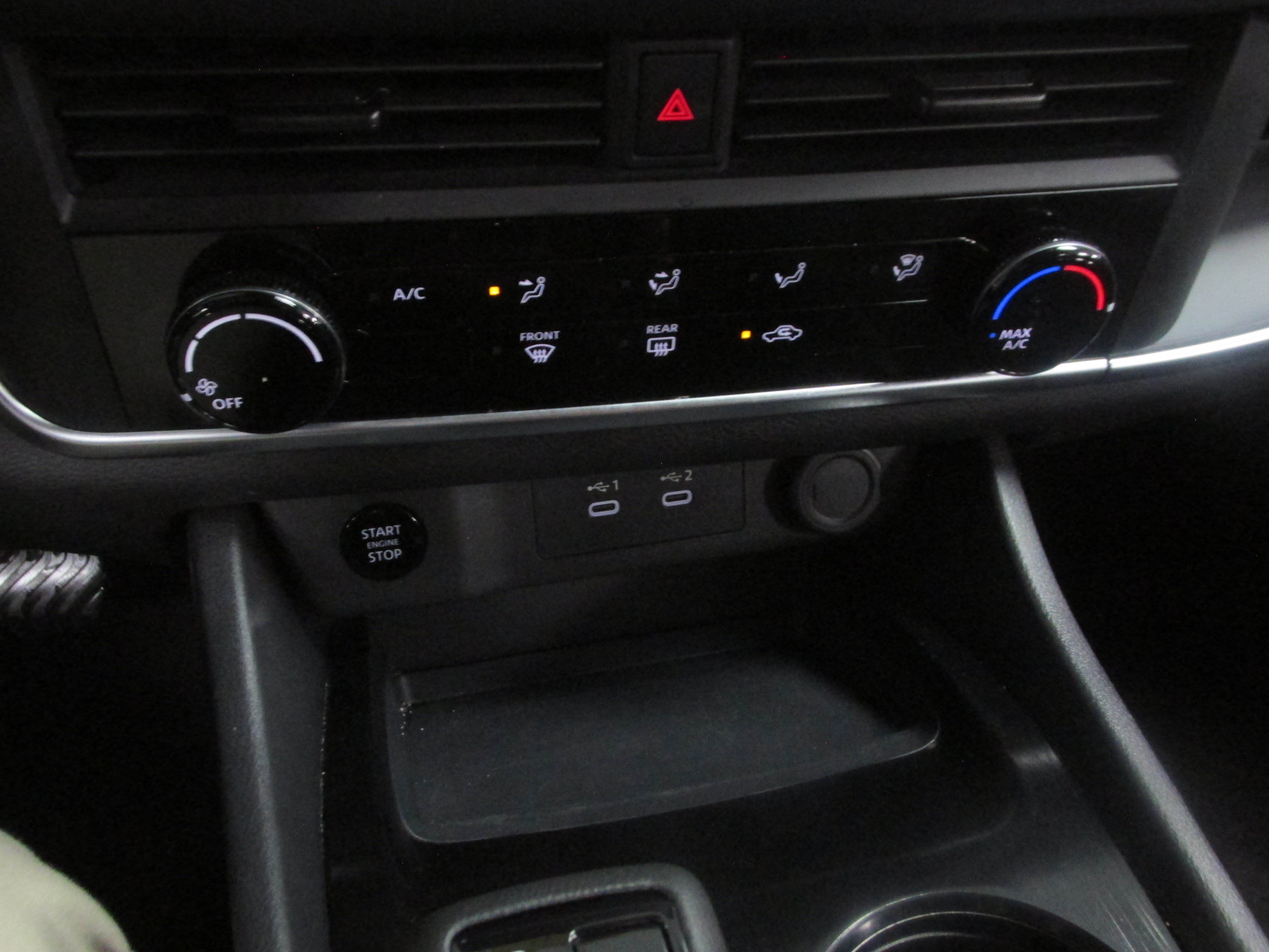 Used 2024 Nissan Rogue S FWD image 36