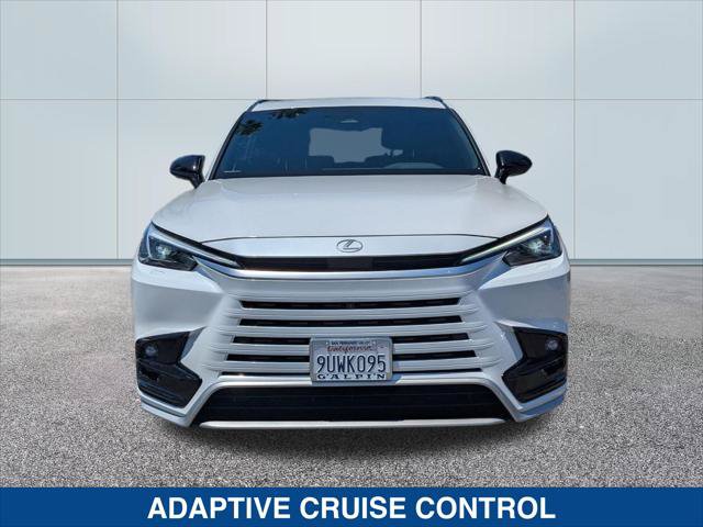 Used 2025 Lexus TX 500h AWD w/ Technology Package image 8