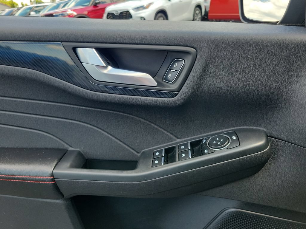 Certified 2023 Ford Escape ST-Line w/ Tech Pack #1 FWD image 20