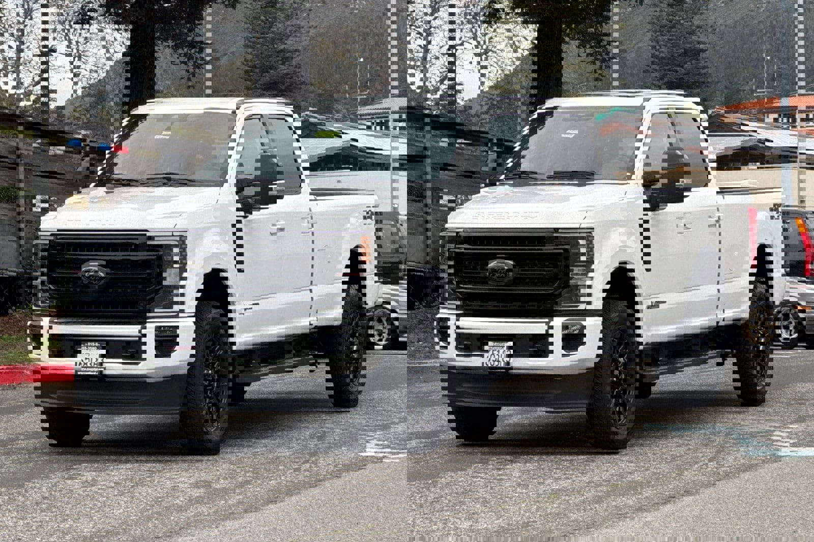 Certified 2022 Ford F350 Lariat w/ Black Appearance Package image 8