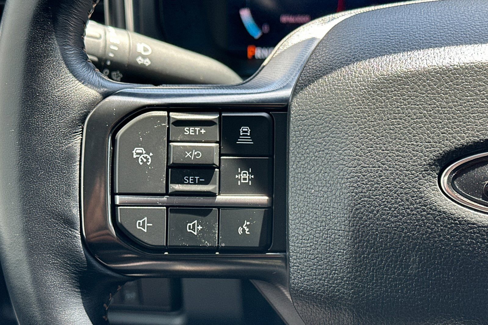 Certified 2023 Ford F250 Platinum AWD/4WD image 25