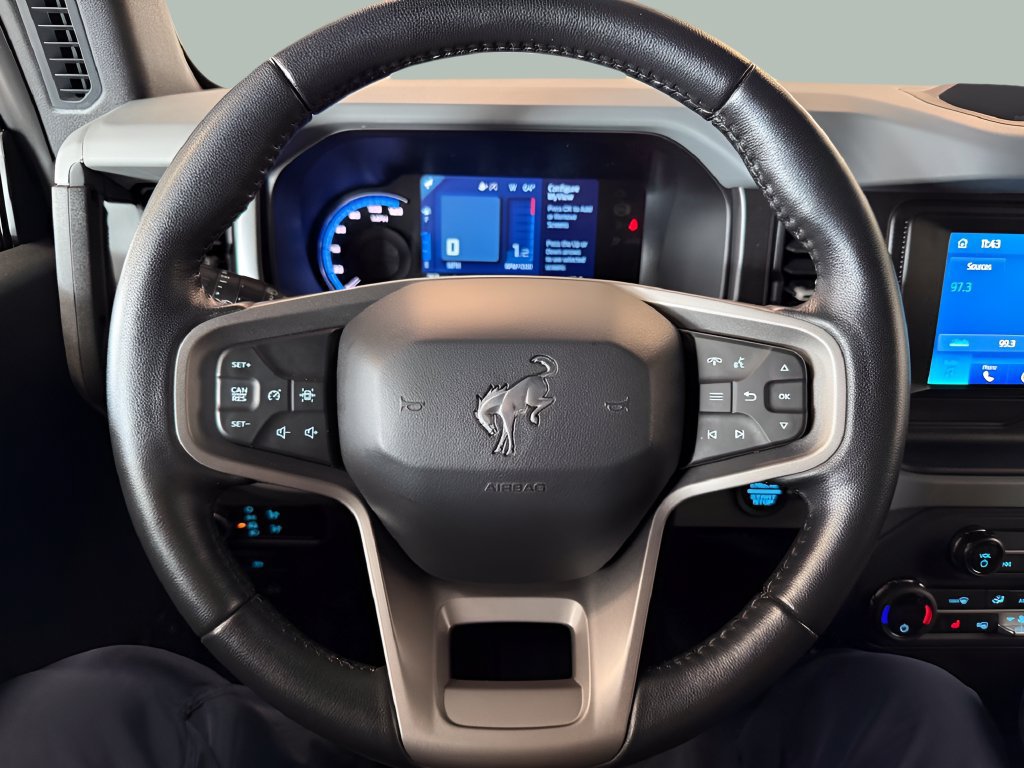 Certified 2023 Ford Bronco Big Bend w/ Sasquatch Package AWD/4WD image 20