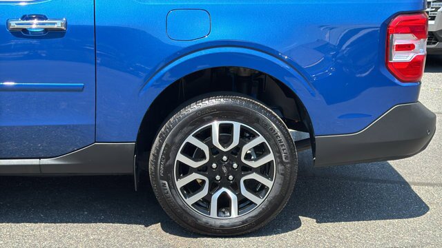 Certified 2024 Ford Maverick Lariat AWD/4WD image 4