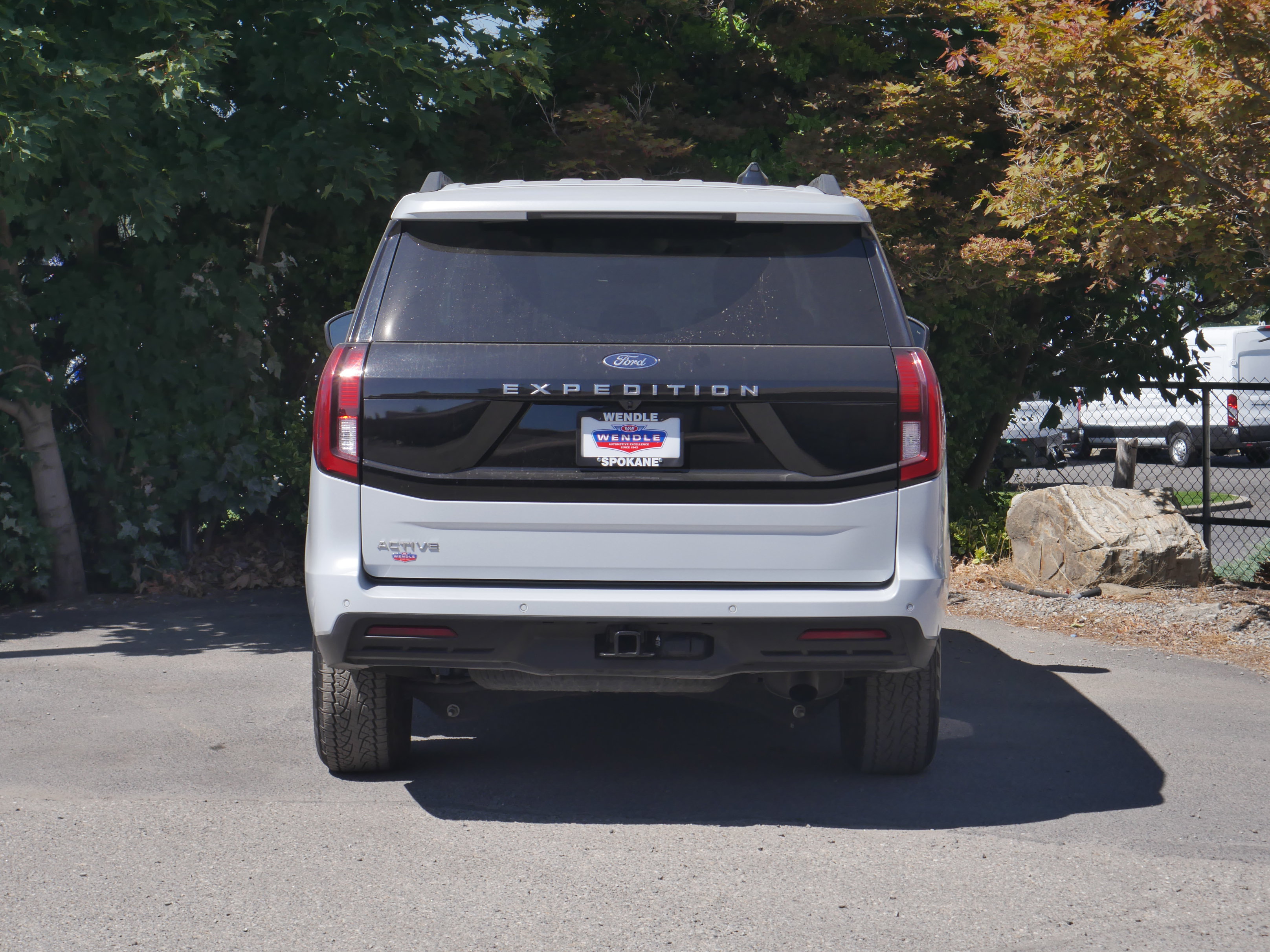Certified 2025 Ford Expedition Active AWD/4WD image 16