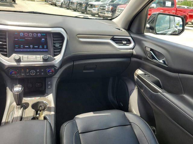 Used 2017 GMC Acadia SLT AWD/4WD image 25