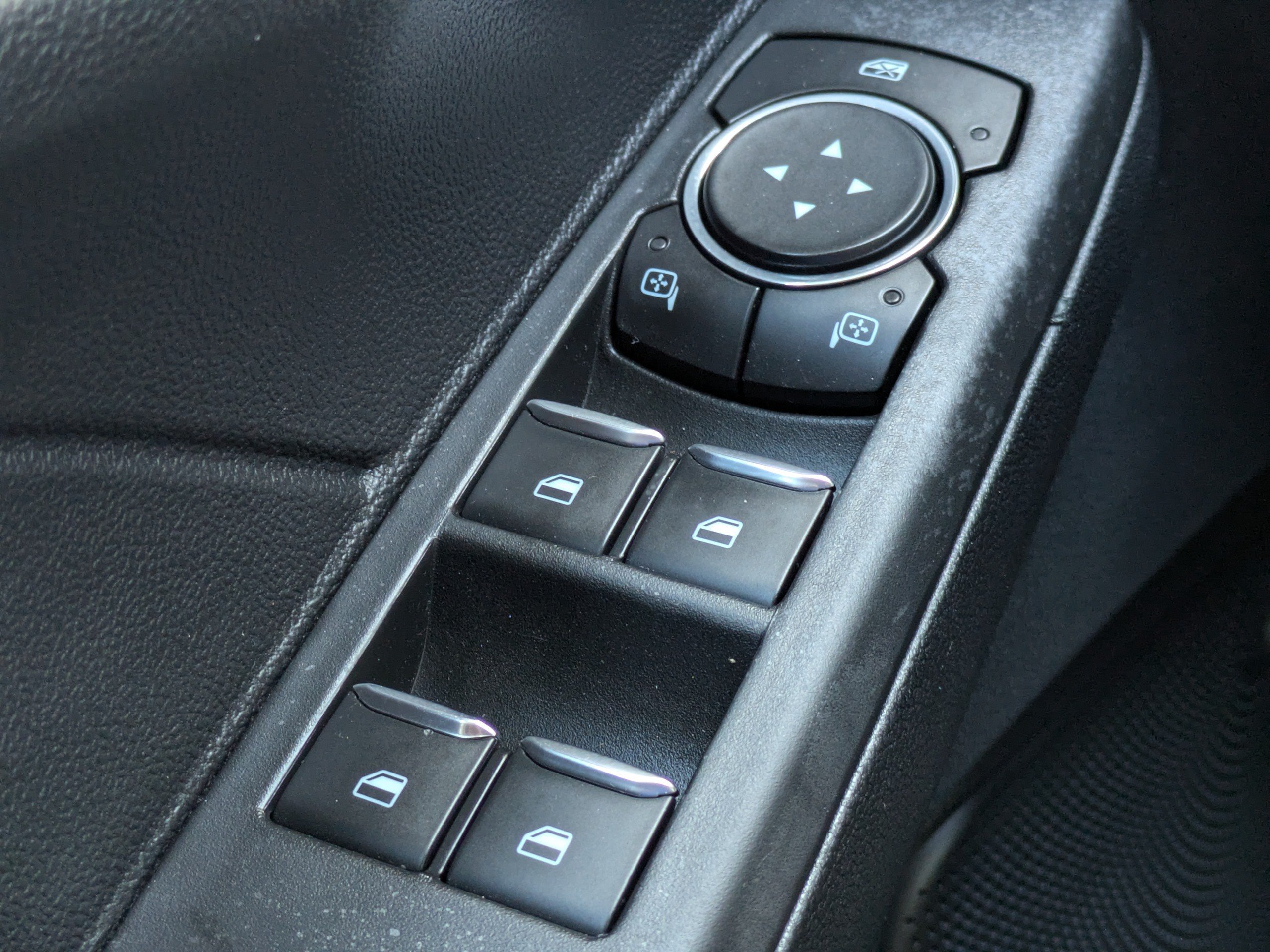 Certified 2021 Ford Escape SE FWD image 23