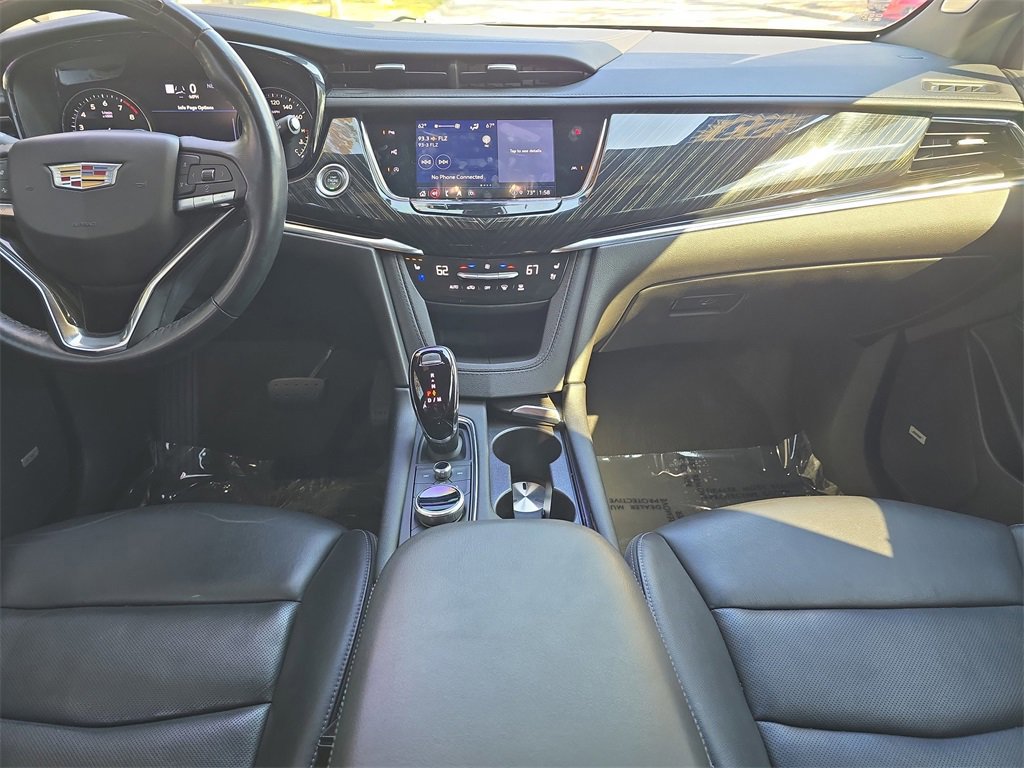 Used 2023 Cadillac XT6 Premium Luxury w/ Technology Package image 13