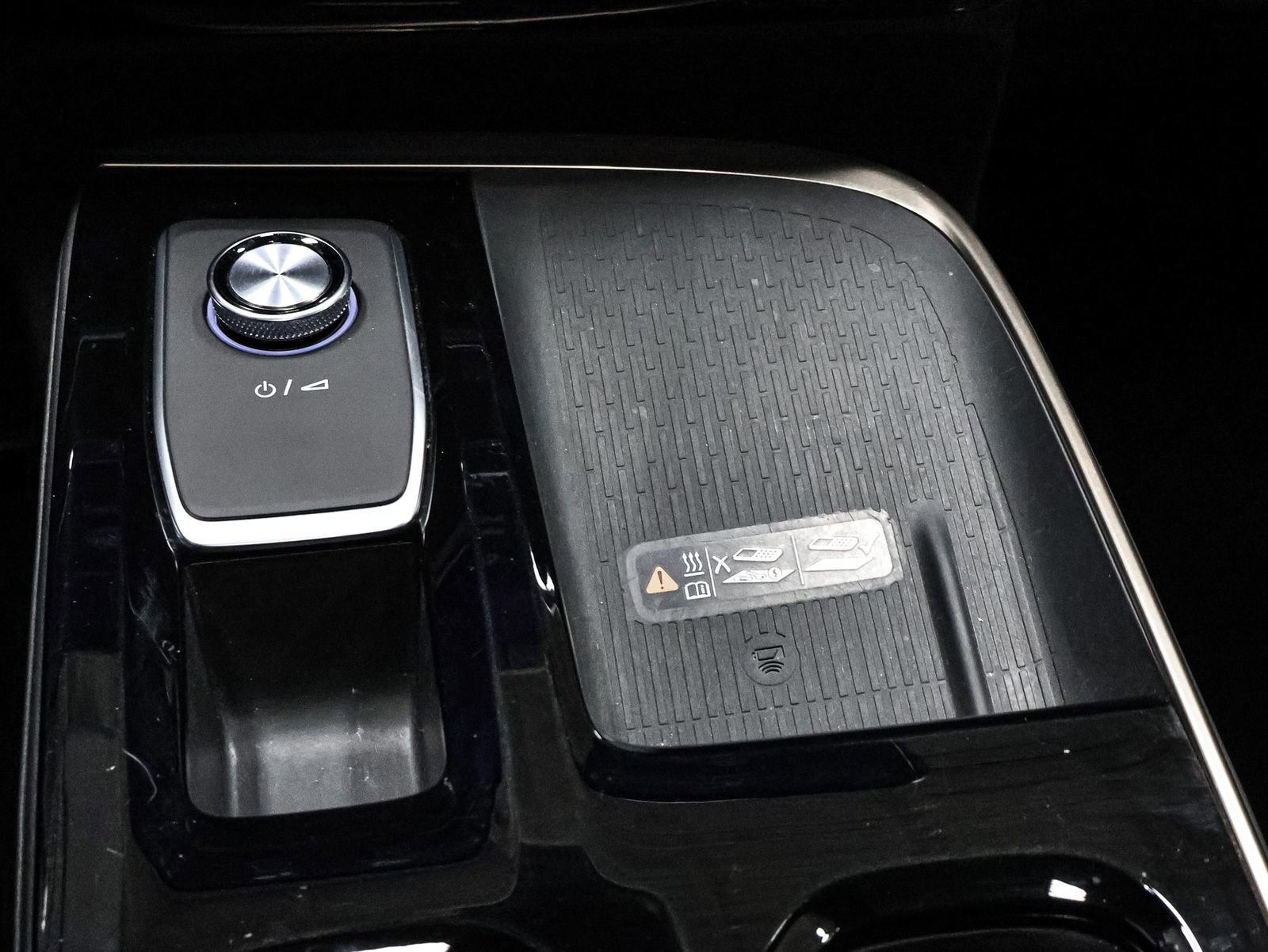 Used 2025 Buick Enclave Avenir w/ Trailering Package, 5000 lbs. AWD/4WD image 31