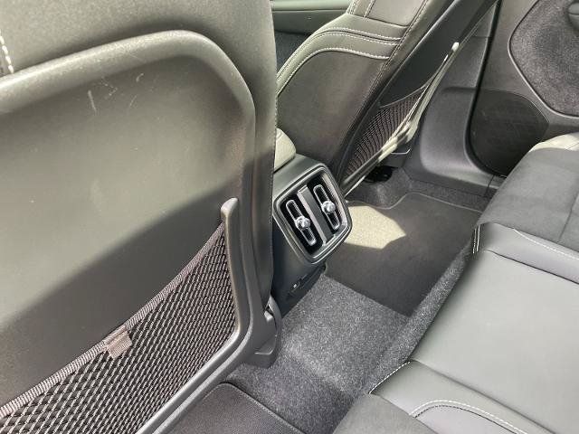 Used 2025 Volvo XC40 B5 Plus AWD/4WD image 26