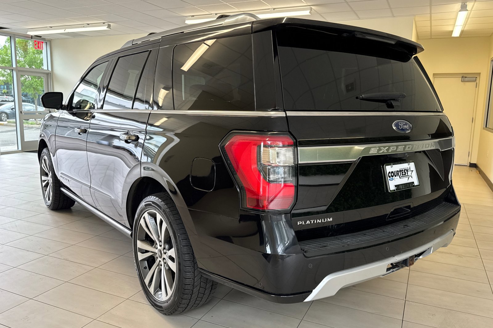Certified 2020 Ford Expedition Platinum AWD/4WD image 6