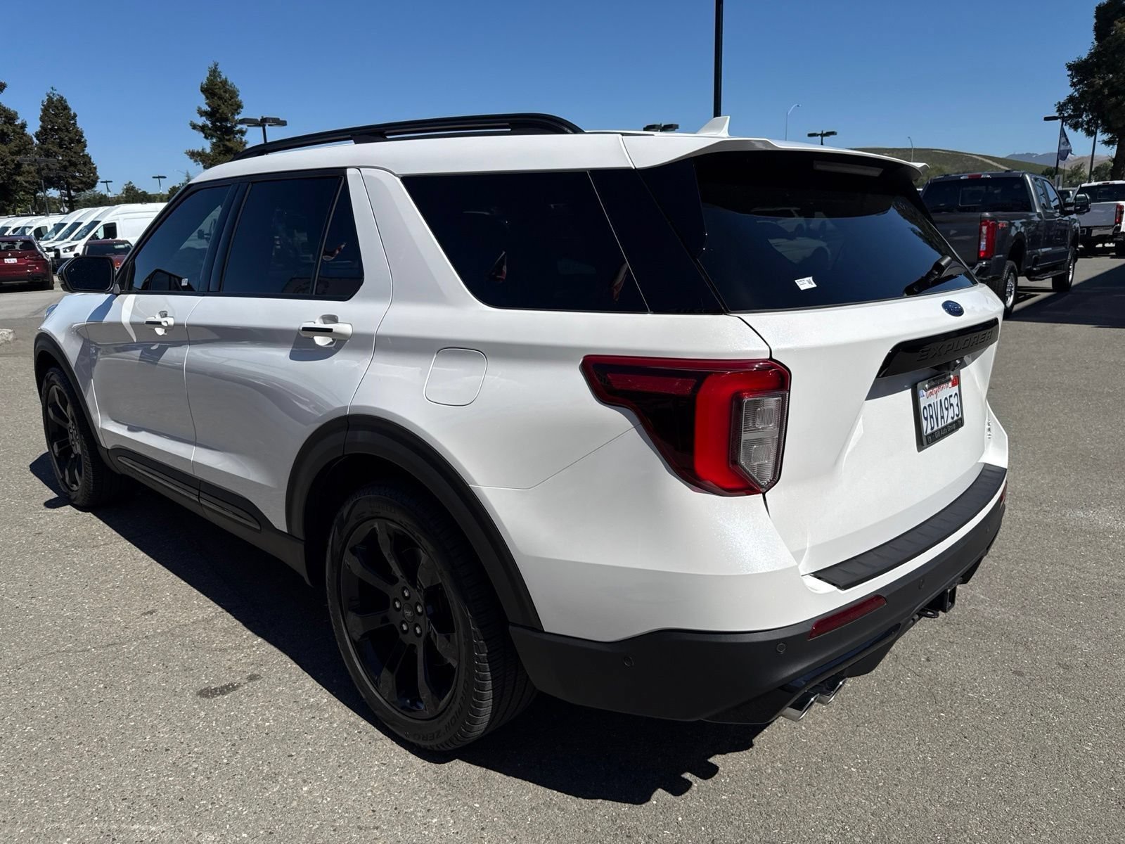 Certified 2022 Ford Explorer ST w/ Equipment Group 401A RWD image 3