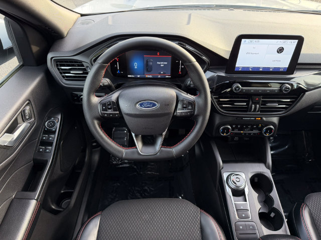 Certified 2025 Ford Escape ST-Line Select AWD/4WD image 13