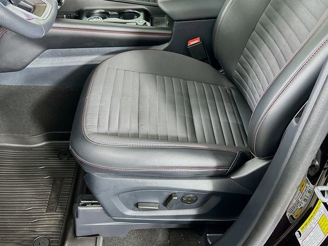 Certified 2025 Ford Explorer ST-Line w/ Premium Package AWD/4WD image 27