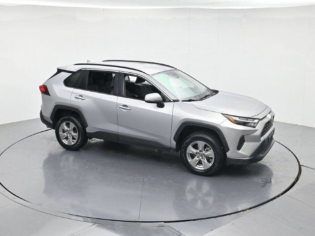 Used 2025 Toyota RAV4 XLE w/ Weather Package AWD/4WD image 38