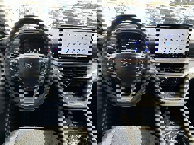 Certified 2025 Ford Explorer Active image 26