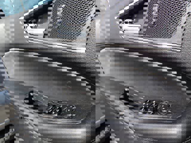 Certified 2023 Ford Edge SEL image 9