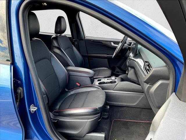 Certified 2023 Ford Escape ST-Line w/ Tech Pack #1 AWD/4WD image 7