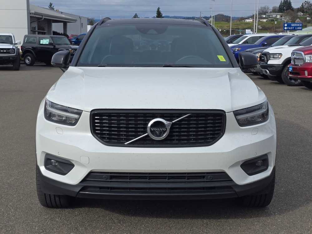 Used 2019 Volvo XC40 T5 R-Design image 8