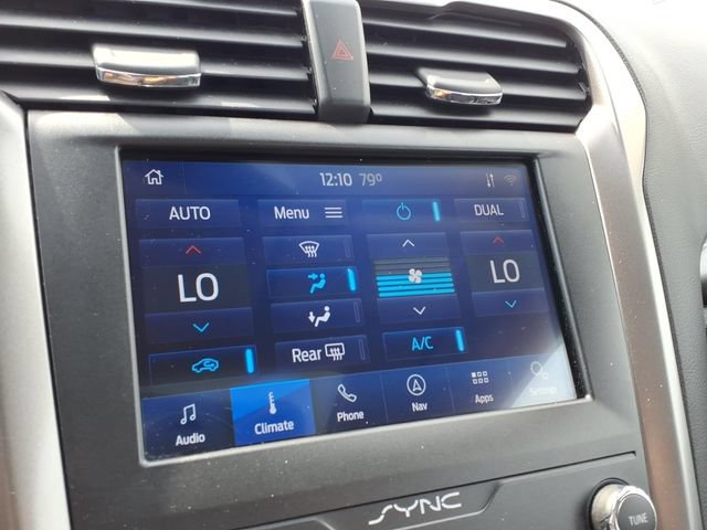 Certified 2020 Ford Fusion SE AWD/4WD image 19