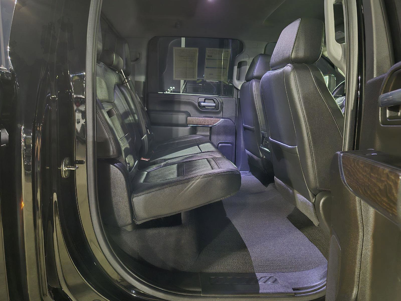 Used 2022 GMC Sierra 3500 Denali image 26