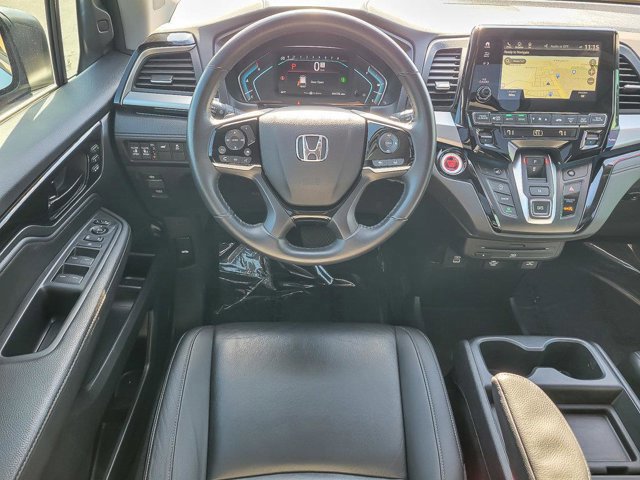 Used 2023 Honda Odyssey Touring image 18