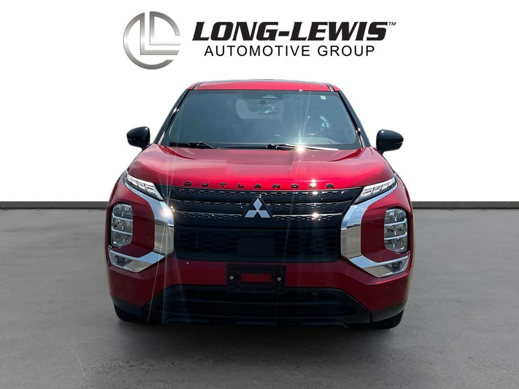 Used 2024 Mitsubishi Outlander SE Black Edition FWD image 11