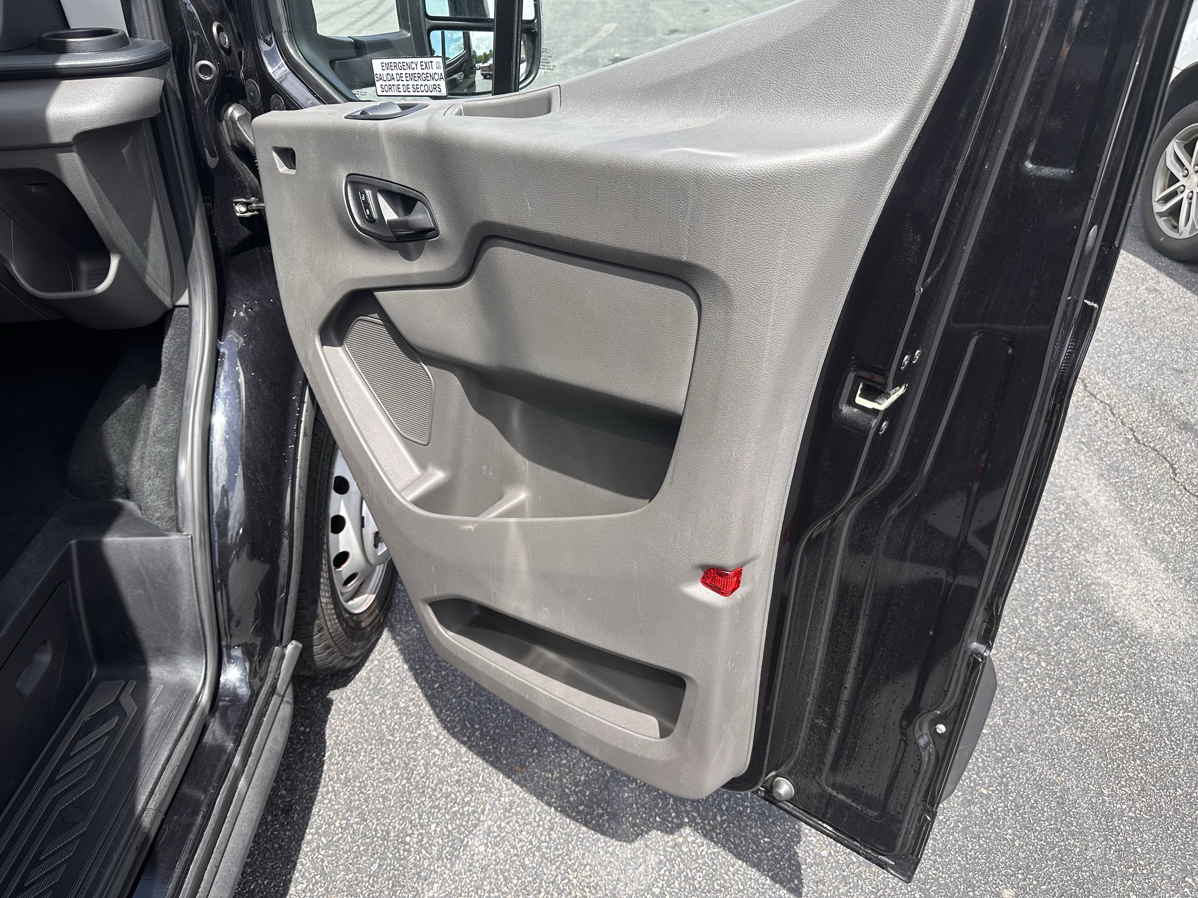 Certified 2025 Ford Transit 350 XLT RWD image 10