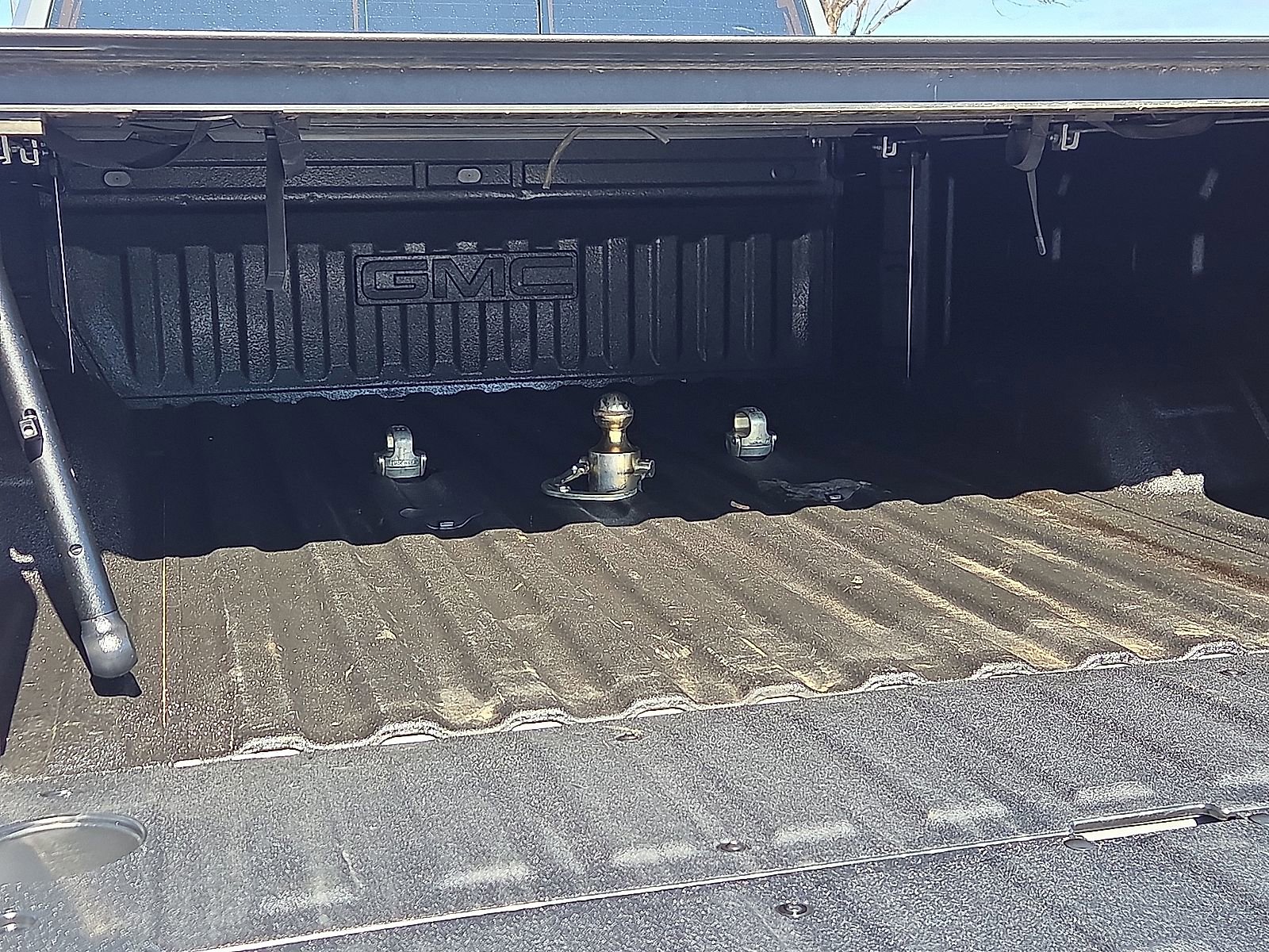 Used 2025 GMC Sierra 2500 AT4 w/ AT4 Premium Plus Package image 8