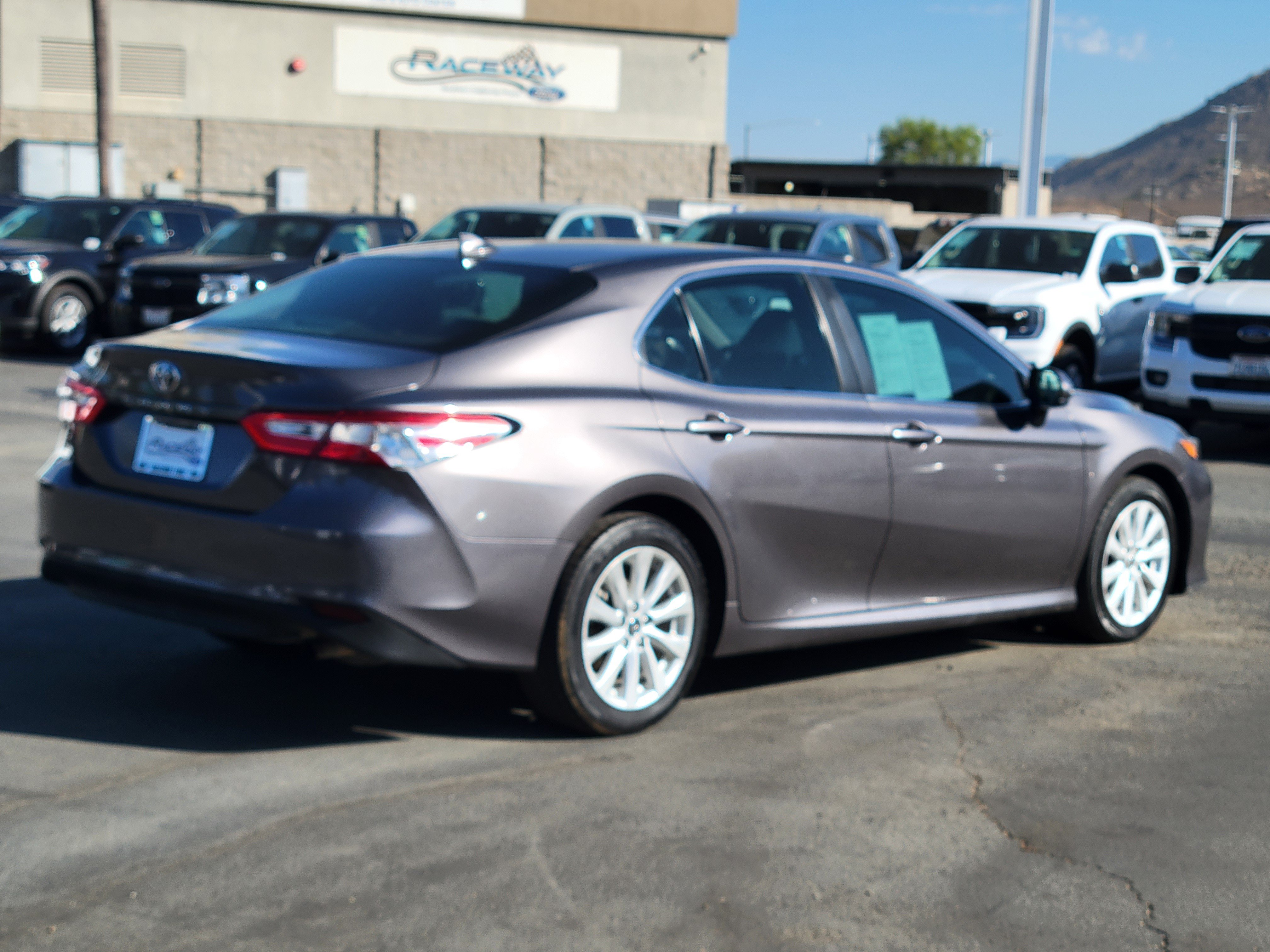Used 2019 Toyota Camry LE FWD image 2