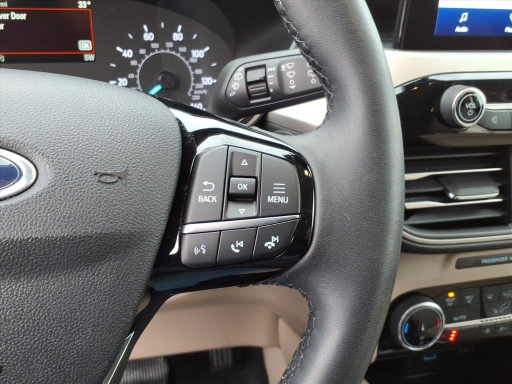 Certified 2022 Ford Escape SEL image 18