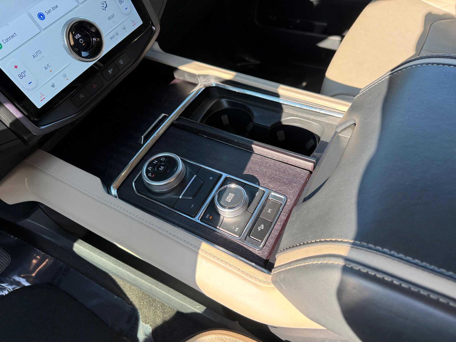 Certified 2023 Ford Expedition Max Platinum image 13