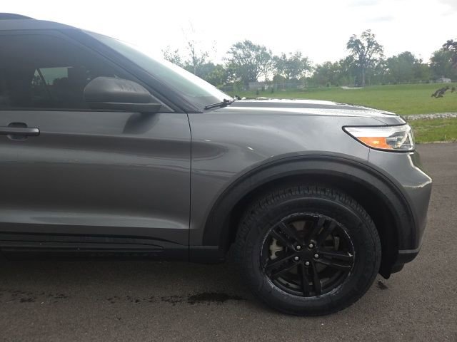 Certified 2023 Ford Explorer XLT AWD/4WD image 4