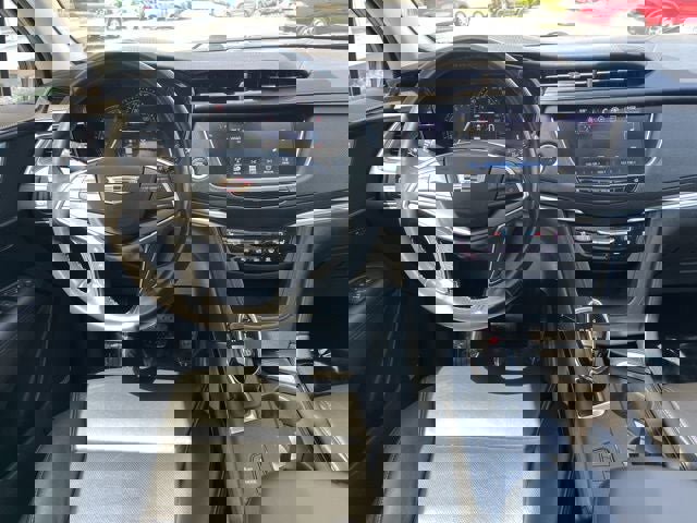 Used 2019 Cadillac XT5 Premium Luxury AWD/4WD image 18