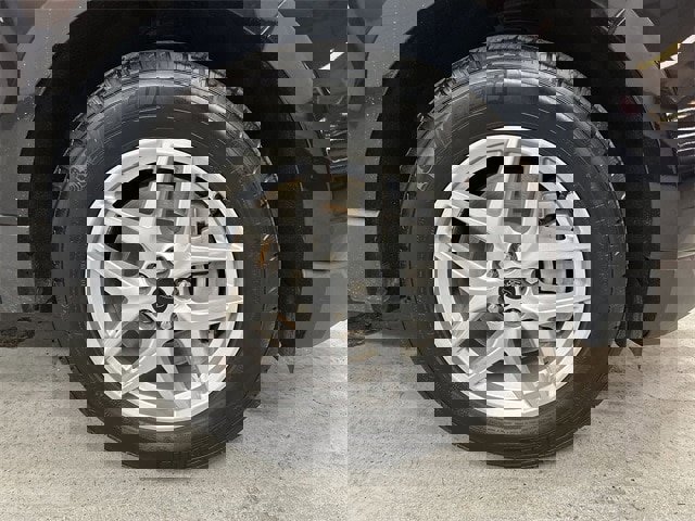 Certified 2023 Ford Edge SEL w/ Convenience Package image 2