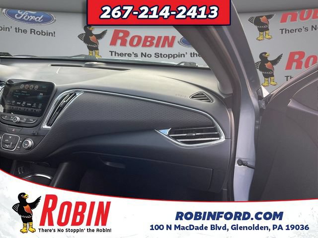 Used 2017 Chevrolet Malibu LT FWD image 26
