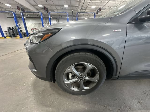 Certified 2025 Ford Escape ST-Line FWD image 23