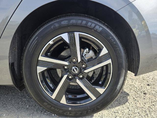 Used 2024 Nissan Sentra SV FWD image 28
