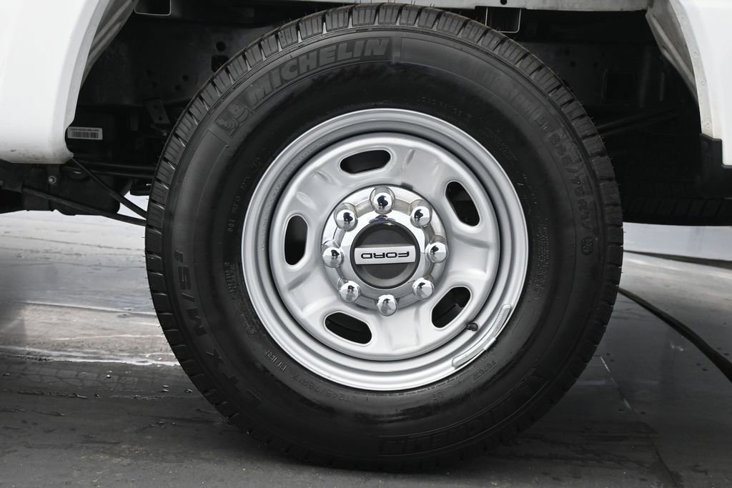 Certified 2020 Ford F250 XL w/ Power Equipment Group RWD image 19