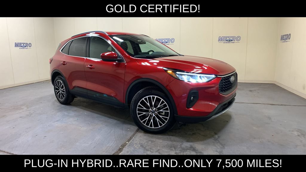 Certified 2026 Ford Escape SE FWD image 1