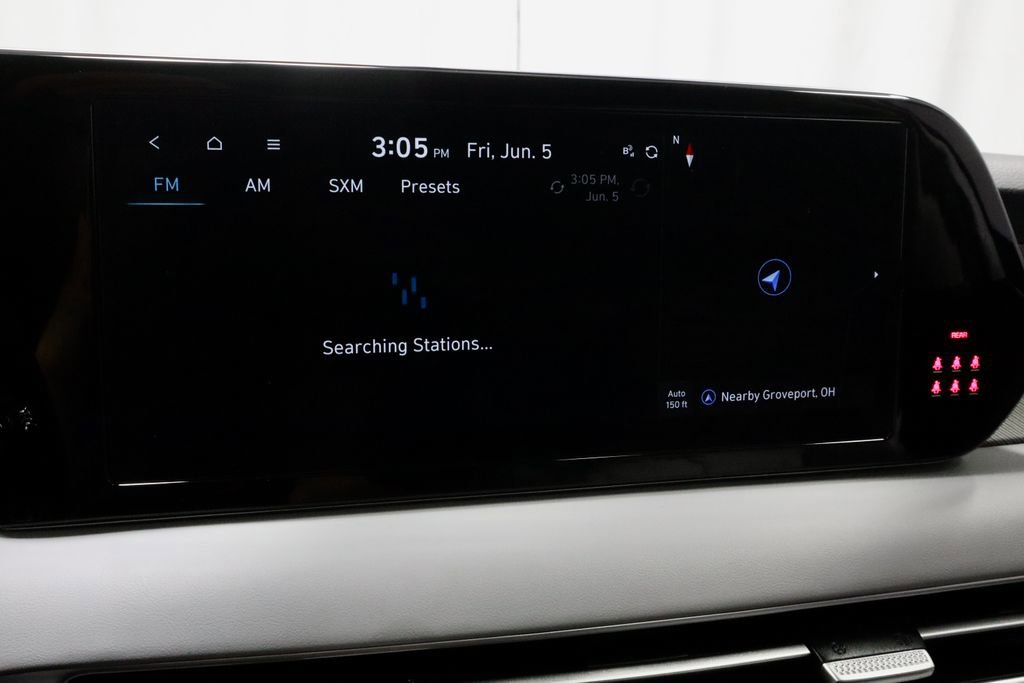 Used 2025 Hyundai Palisade SEL FWD image 3