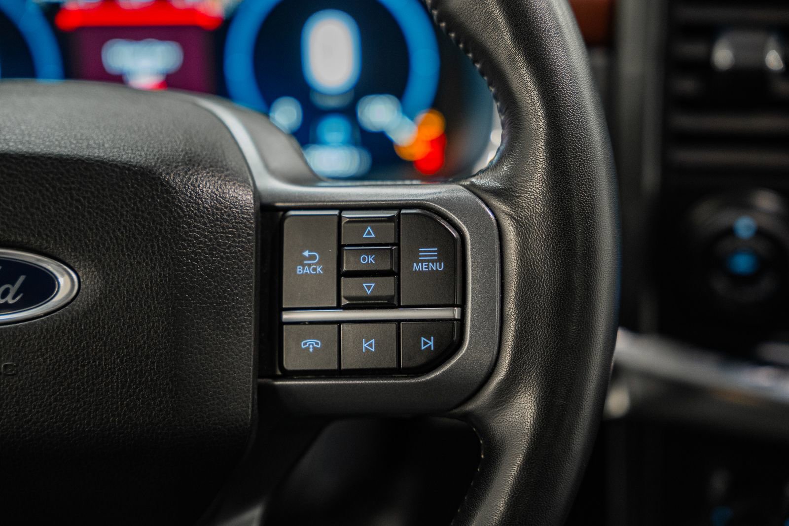 Certified 2023 Ford F150 Lariat w/ Equipment Group 502A High image 36