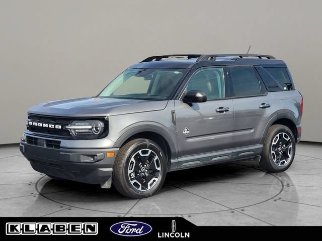 Certified 2023 Ford Bronco Sport Outer Banks w/ Tech Package AWD/4WD image 1