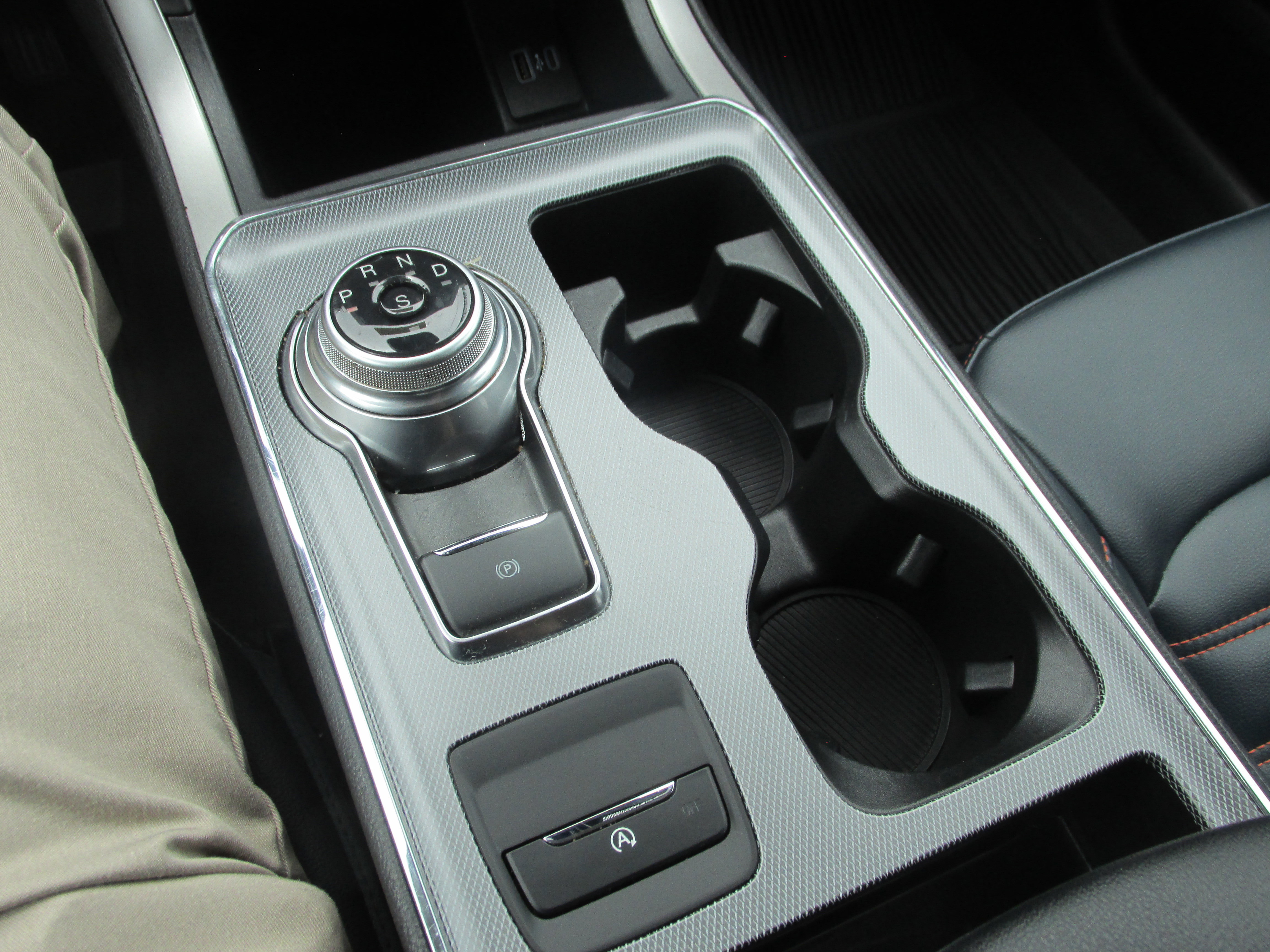 Certified 2022 Ford Edge SEL w/ Sport Appearance Package image 41