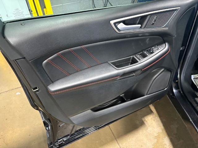 Certified 2024 Ford Edge ST-Line AWD/4WD image 22
