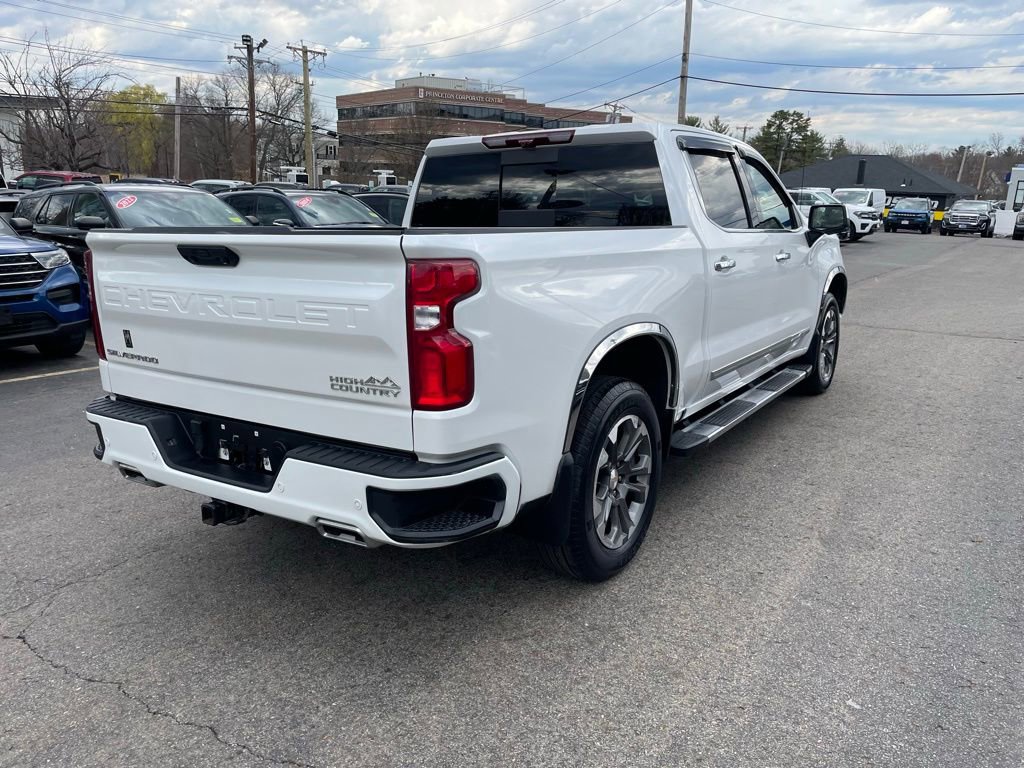 Used 2024 Chevrolet Silverado 1500 High Country w/ Technology Package AWD/4WD image 8