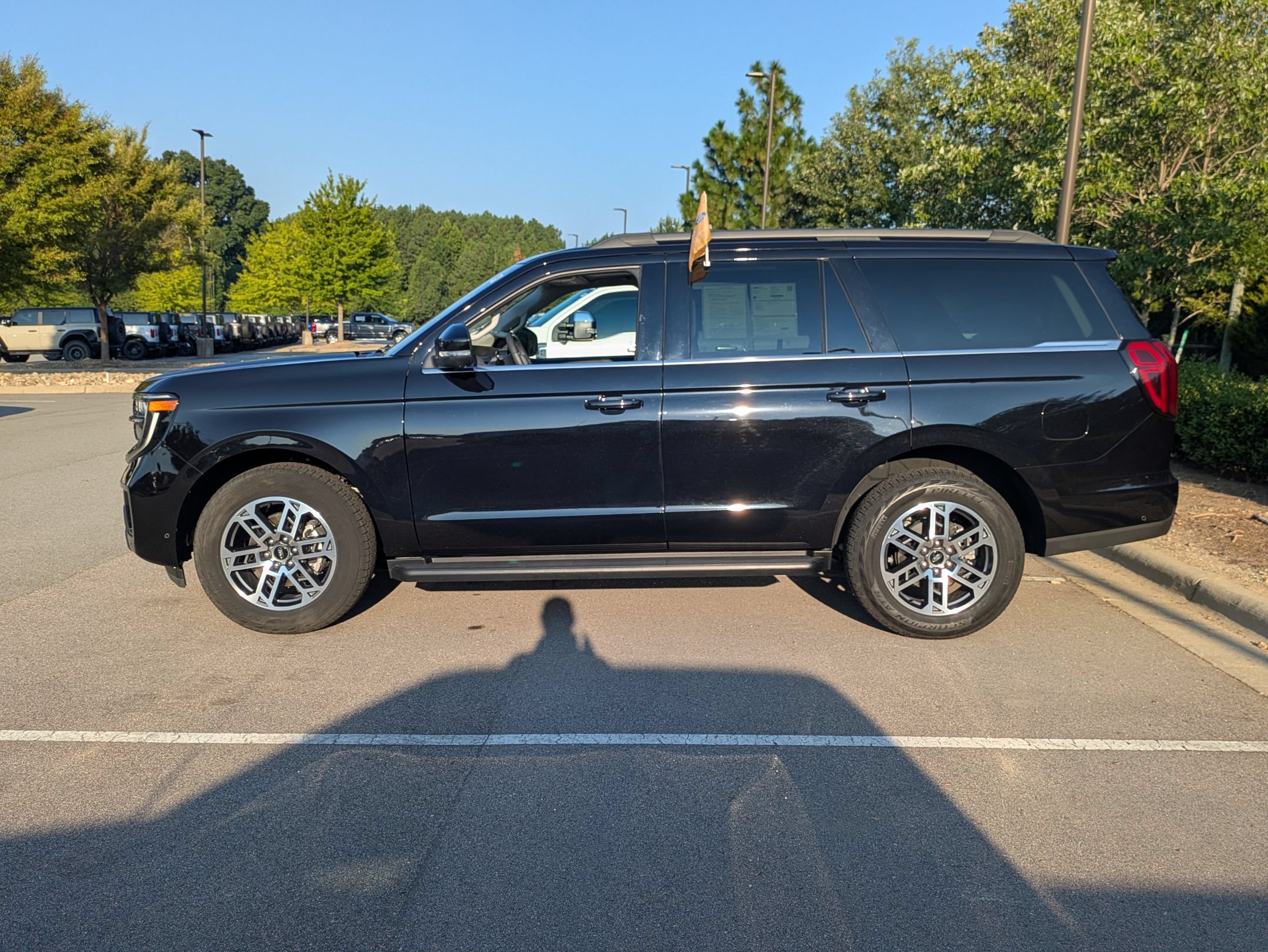 Certified 2025 Ford Expedition Active AWD/4WD image 7