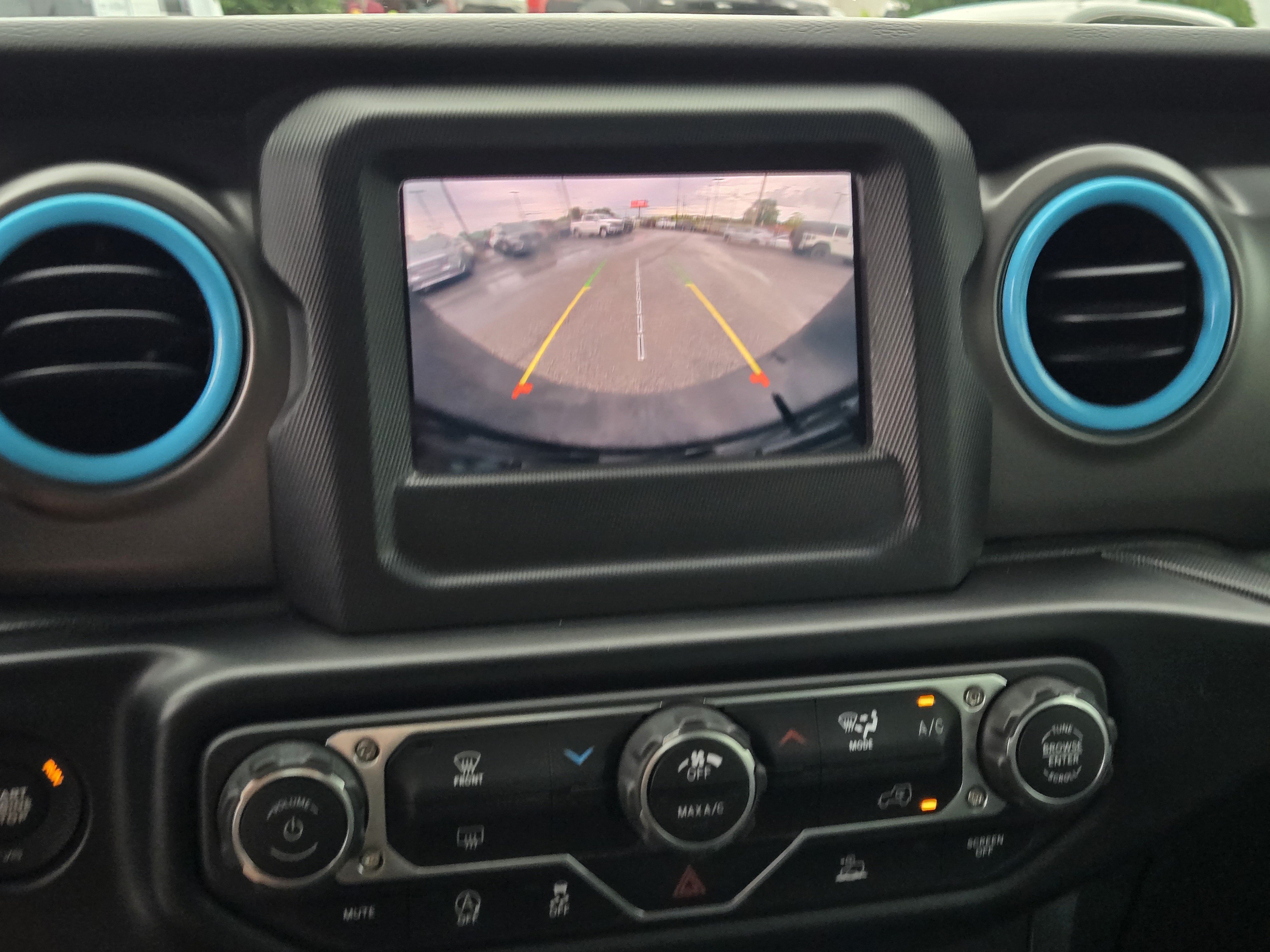 Used 2022 Jeep Wrangler Unlimited Sport AWD/4WD image 31