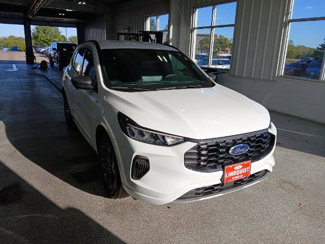 Certified 2023 Ford Escape ST-Line w/ Tech Pack #1 image 7